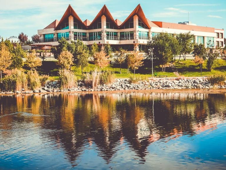 Mogan Gölü manzaralı Kronos Hotel
