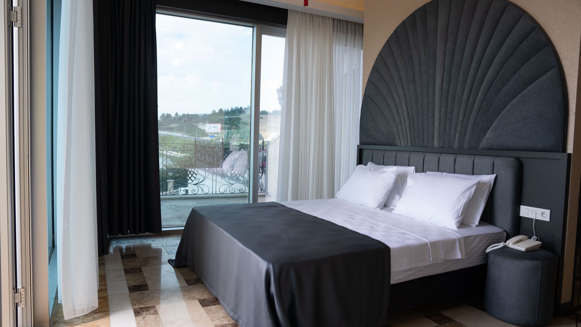 Kronos Hotel köşe süit